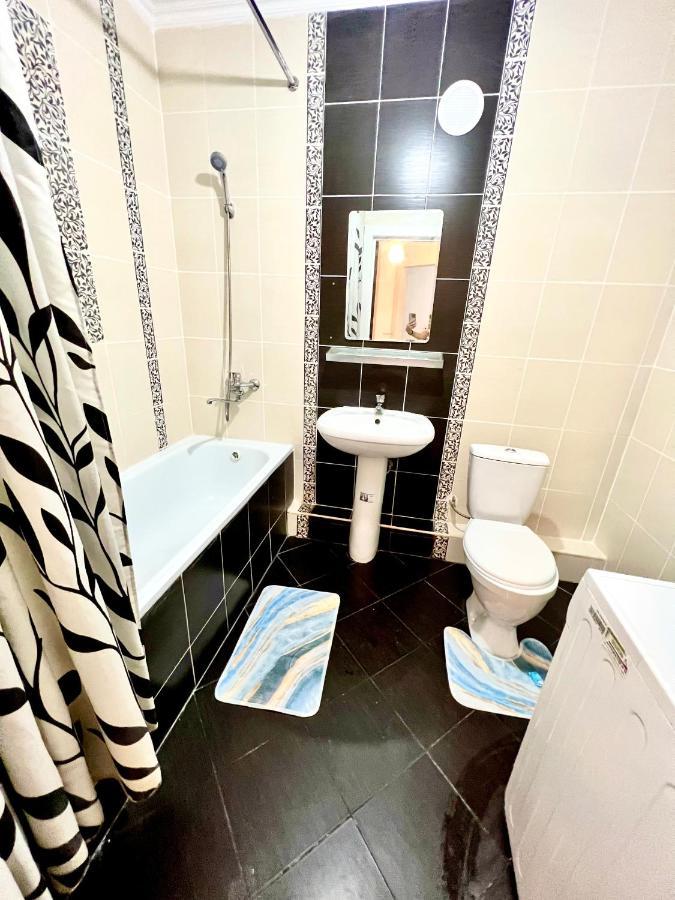 Hyat Apartment Бишкек Екстериор снимка