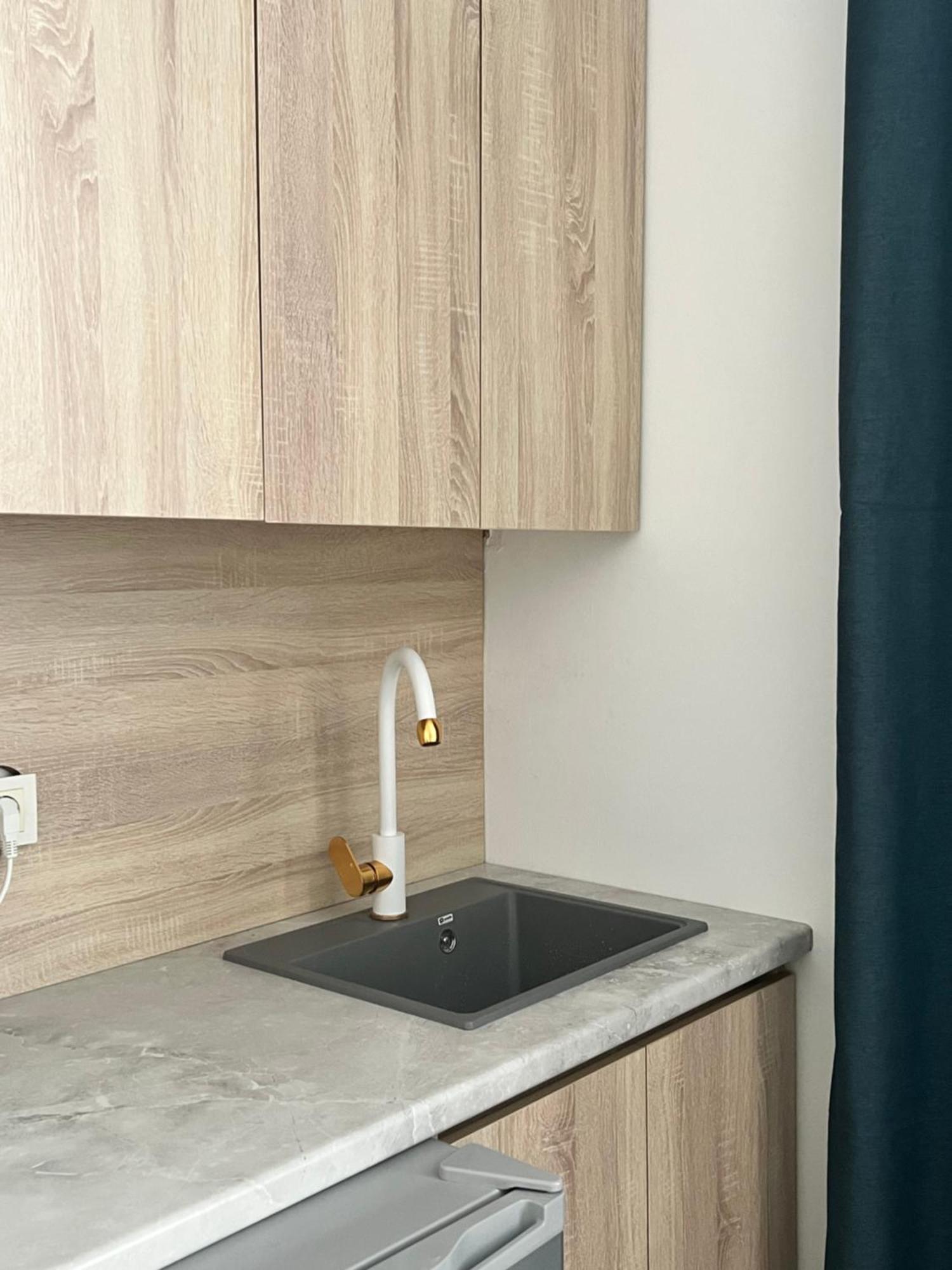 Hyat Apartment Бишкек Екстериор снимка