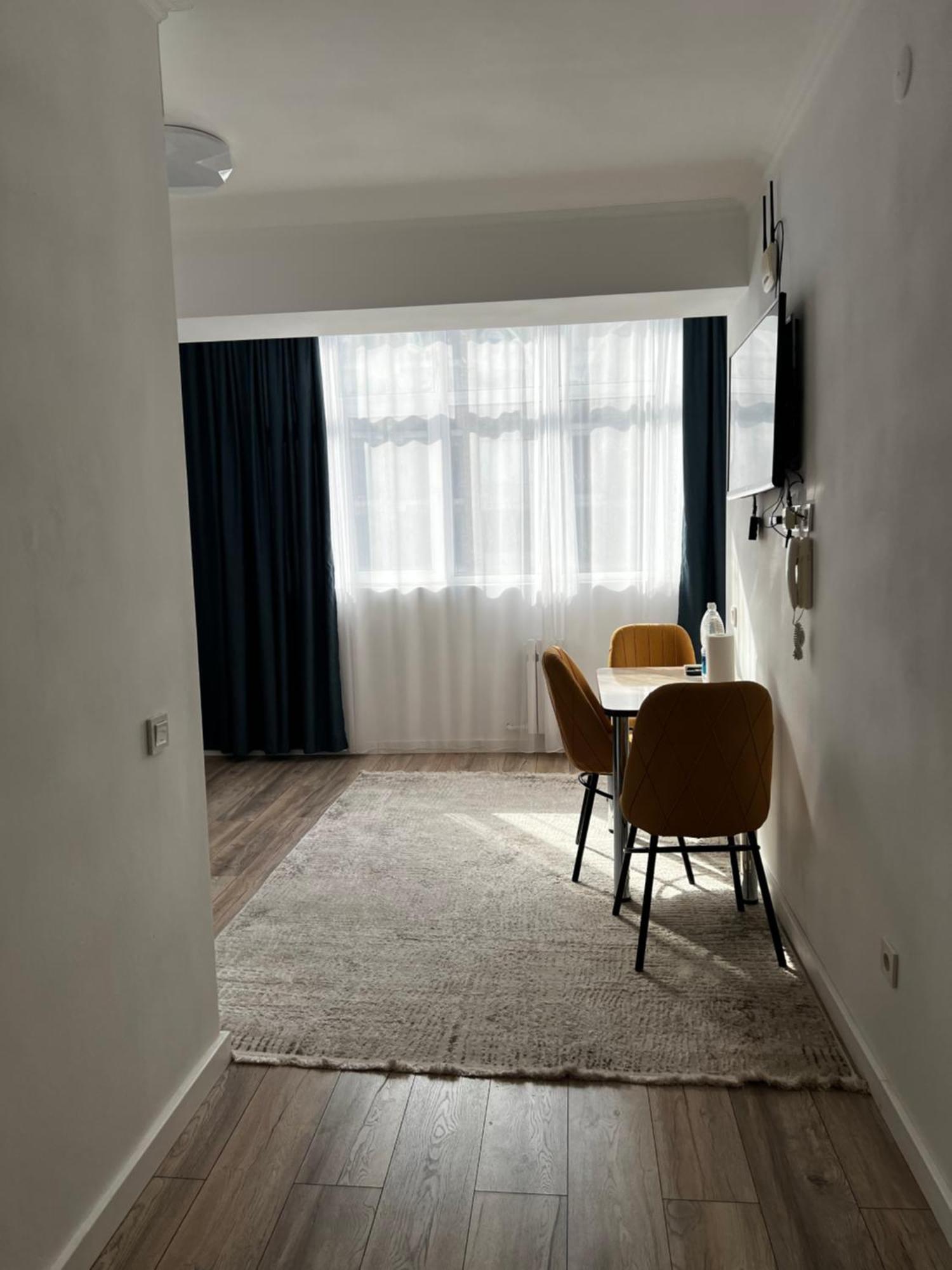 Hyat Apartment Бишкек Екстериор снимка