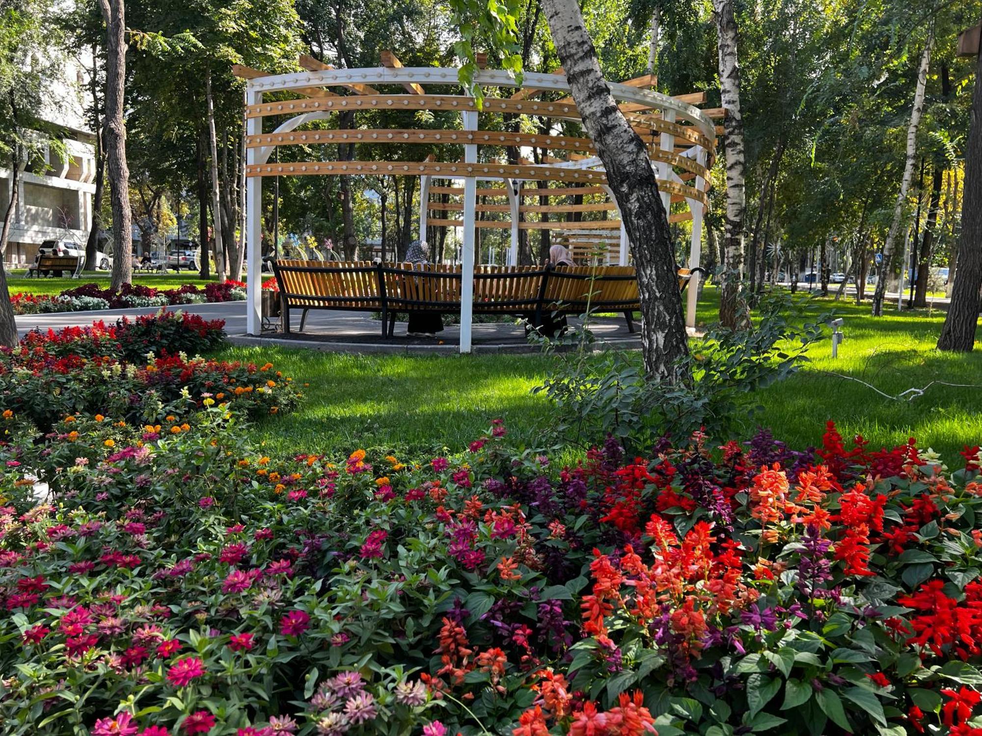 Hyat Apartment Бишкек Екстериор снимка